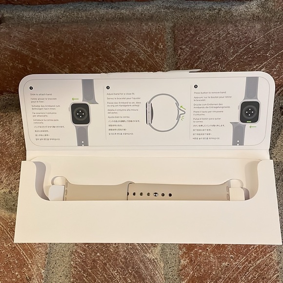 Apple Watch Sport Band - Picture 3 of 4